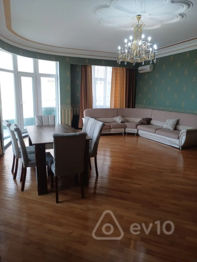 Kirayə verilir 2 otaqlı yeni tikili 120 m² — Bakı, Nərimanov 2 otaq 120.00 m²