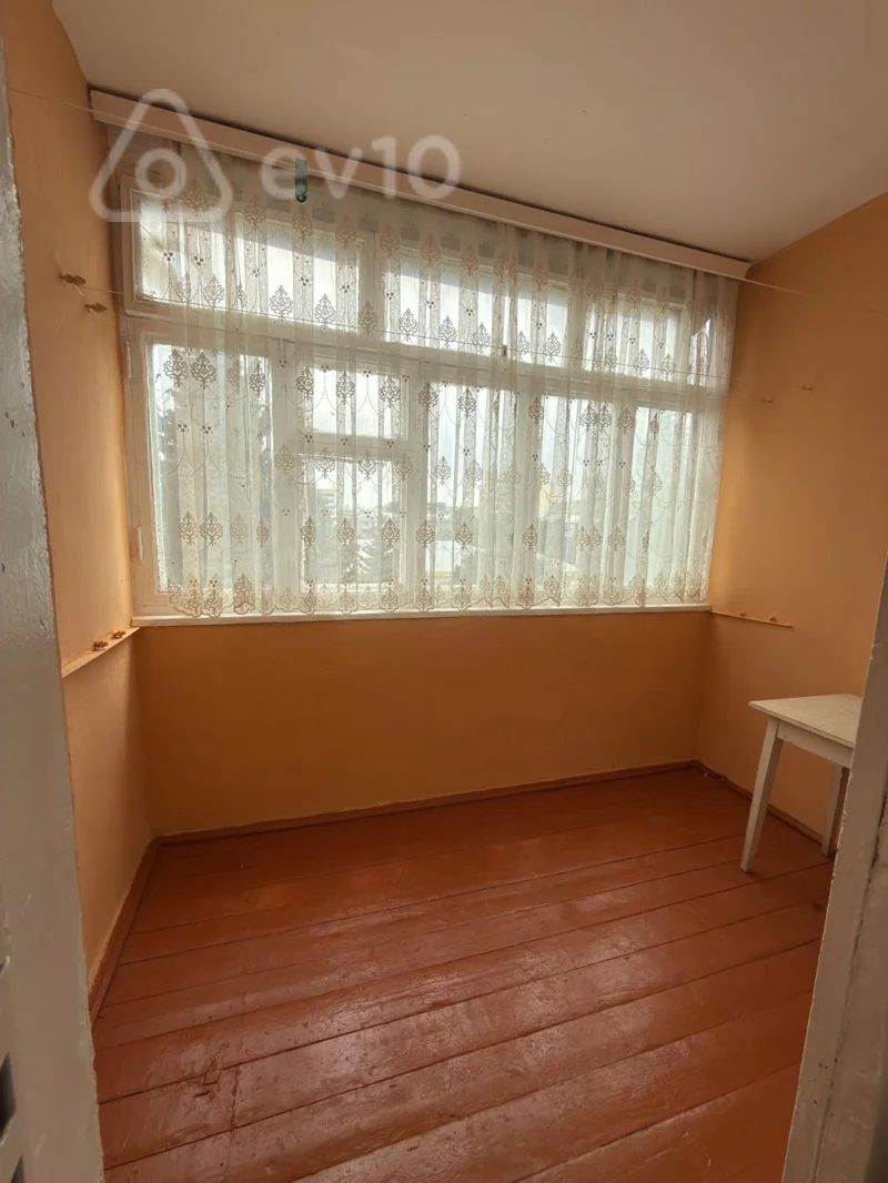 Kirayə verilir 2 otaqlı köhnə tikili 72 m² — Bakı, Nərimanov 2 otaq 72.00 m²