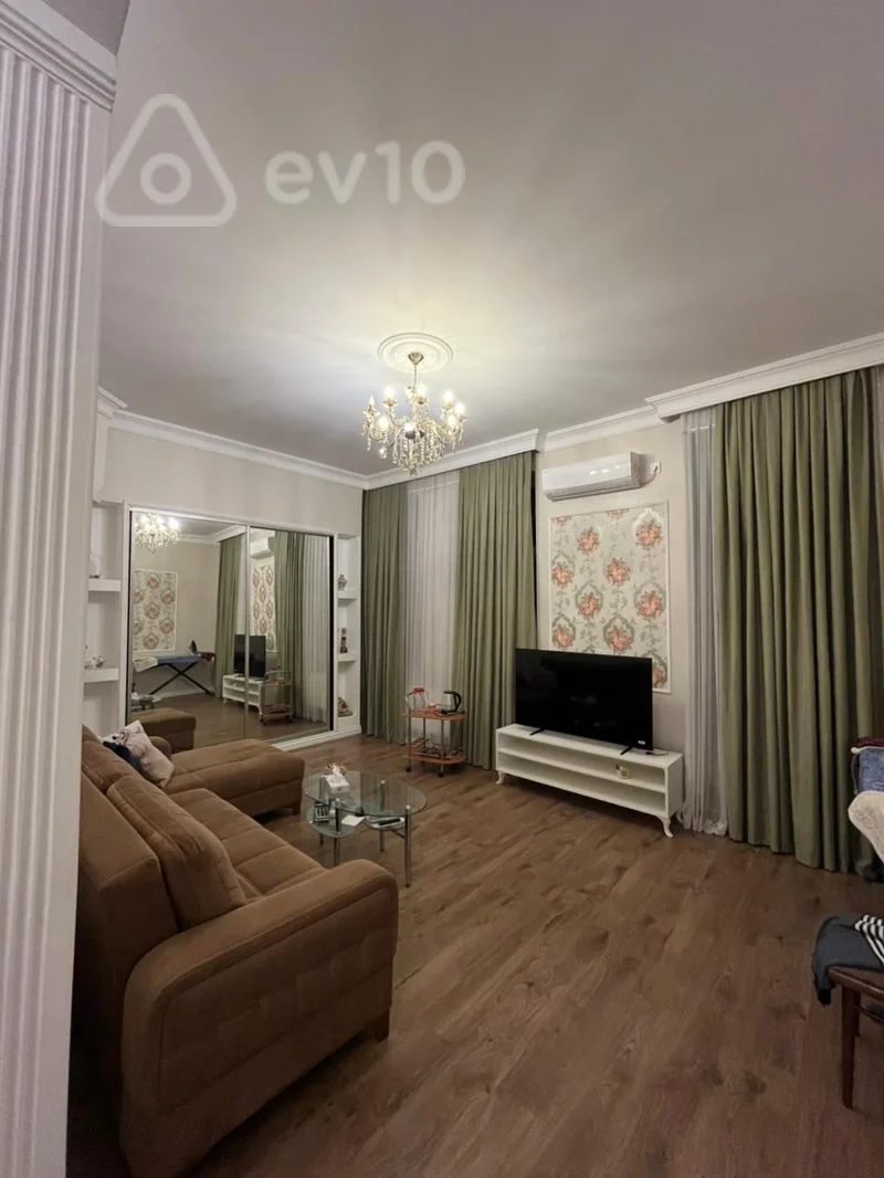 Satılır 6 otaqlı köhnə tikili 250 m² — Bakı, Səbail 6 otaq 250.00 m²