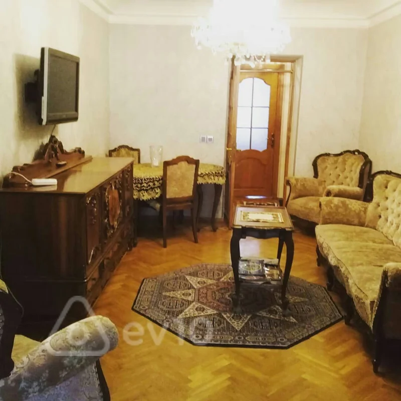 Kirayə verilir 3 otaqlı köhnə tikili 50 m² — Bakı, Nəsimi 3 otaq 50.00 m²