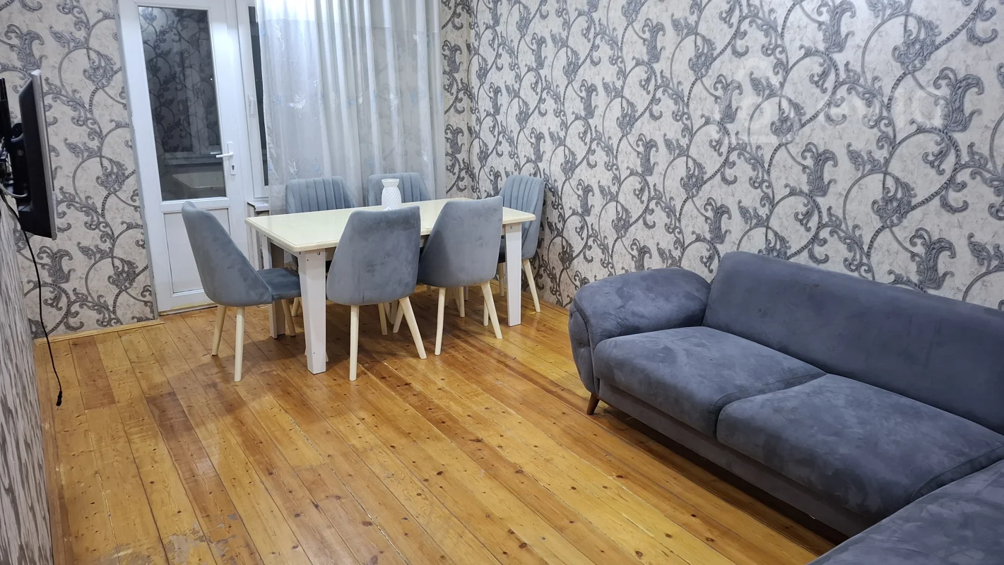 Kirayə verilir 2 otaqlı köhnə tikili 51 m² — Bakı, Xətai 2 otaq 51.00 m²
