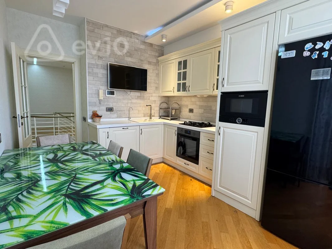 Satılır 6 otaqlı yeni tikili 270 m² — Bakı, Nizami 6 otaq 270.00 m²