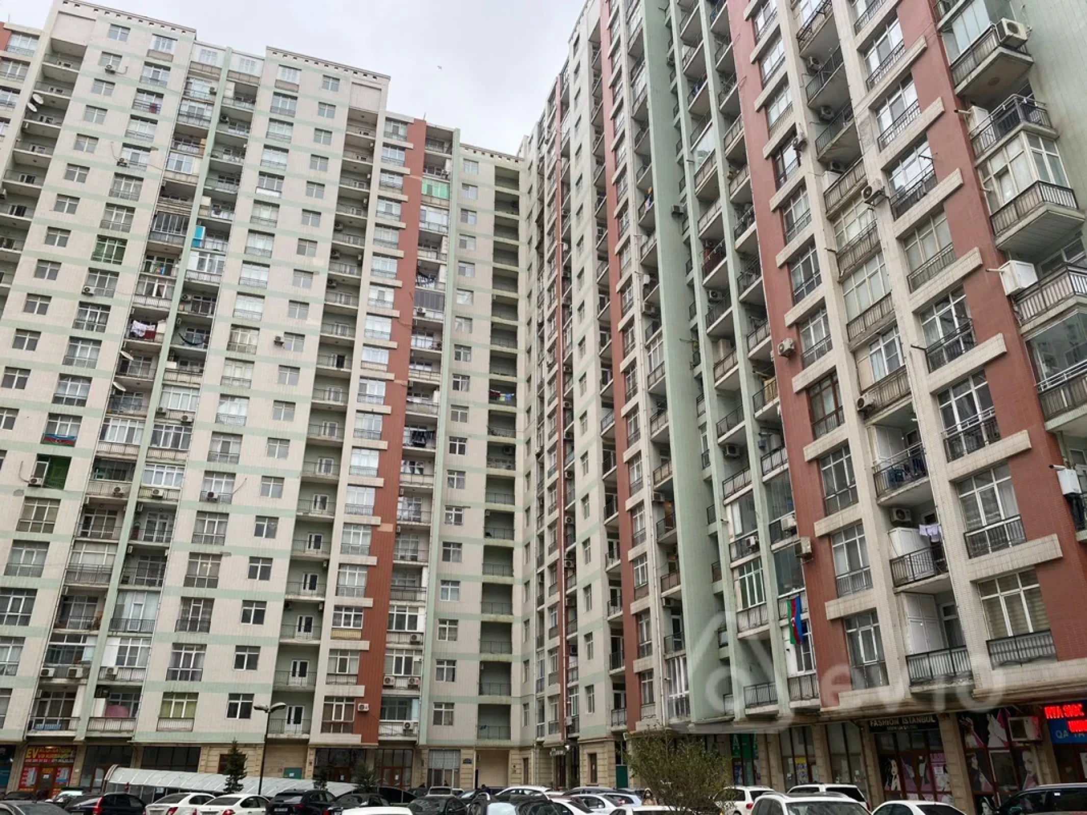 Kirayə verilir 3 otaqlı yeni tikili 120 m²