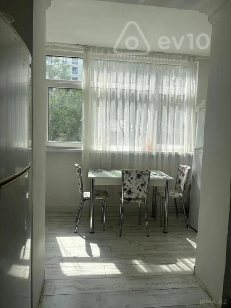 Kirayə verilir 3 otaqlı köhnə tikili 63 m² — Bakı, Yasamal 3 otaq 63.00 m²