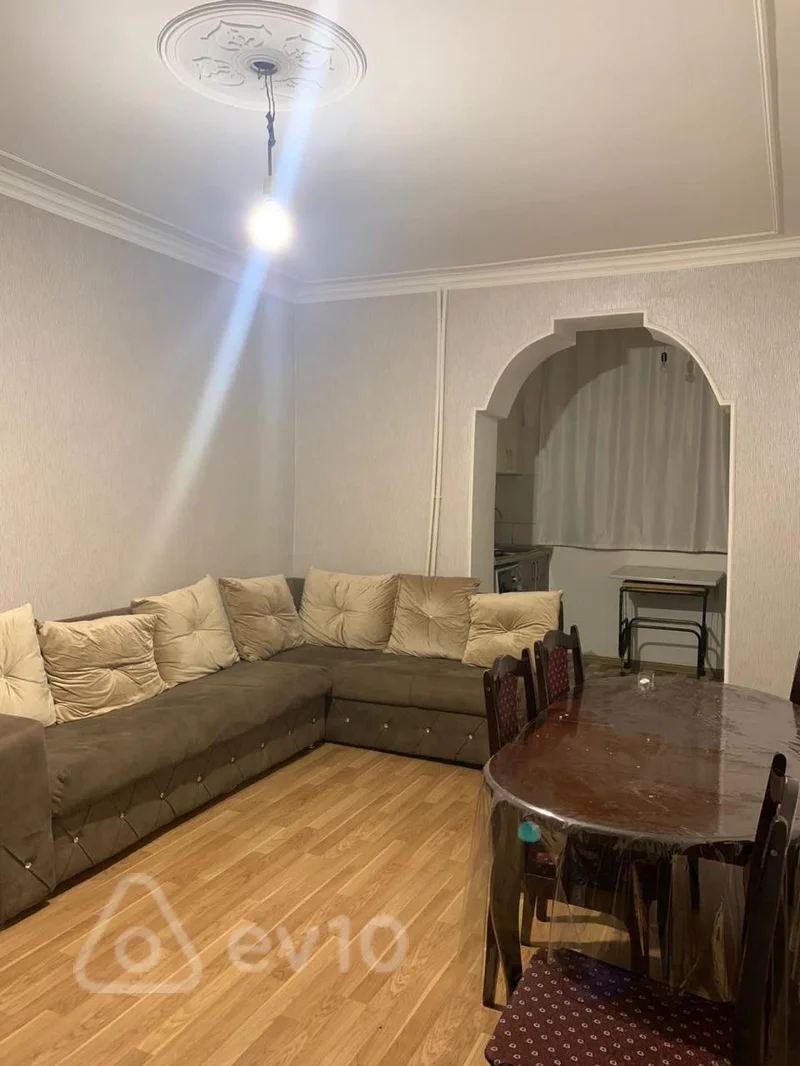 Kirayə verilir 2 otaqlı köhnə tikili 50 m² — Bakı, Nərimanov 2 otaq 50.00 m²