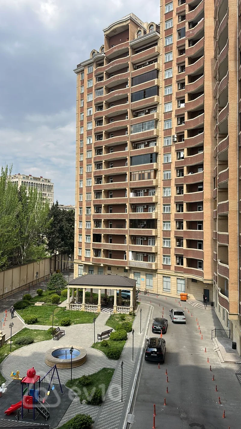 Satılır 3 otaqlı yeni tikili 130 m² — Bakı, Nərimanov 3 otaq 130.00 m²