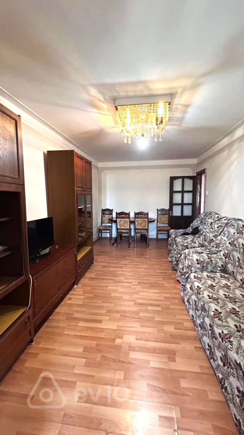 Kirayə verilir 2 otaqlı köhnə tikili 55 m² — Bakı, Nizami 2 otaq 55.00 m²