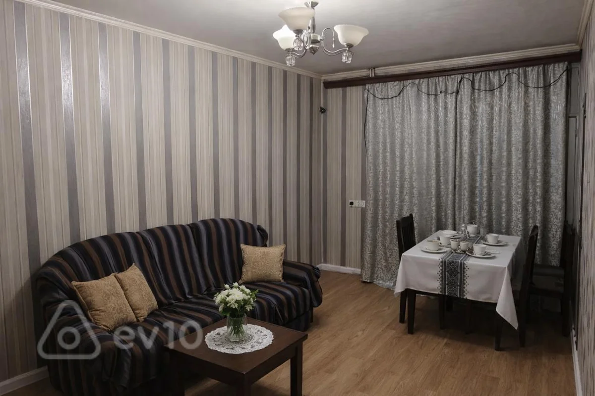 Satılır 2 otaqlı köhnə tikili 42 m² — Bakı, Binəqədi 2 otaq 42.00 m²