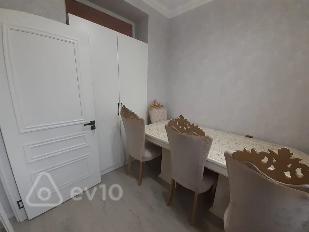 Kirayə verilir 2 otaqlı köhnə tikili 50 m² — Bakı, Nərimanov 2 otaq 50.00 m²