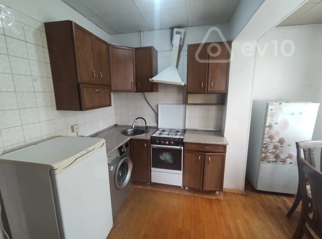 Kirayə verilir 2 otaqlı köhnə tikili 55 m² — Bakı, Binəqədi 2 otaq 55.00 m²