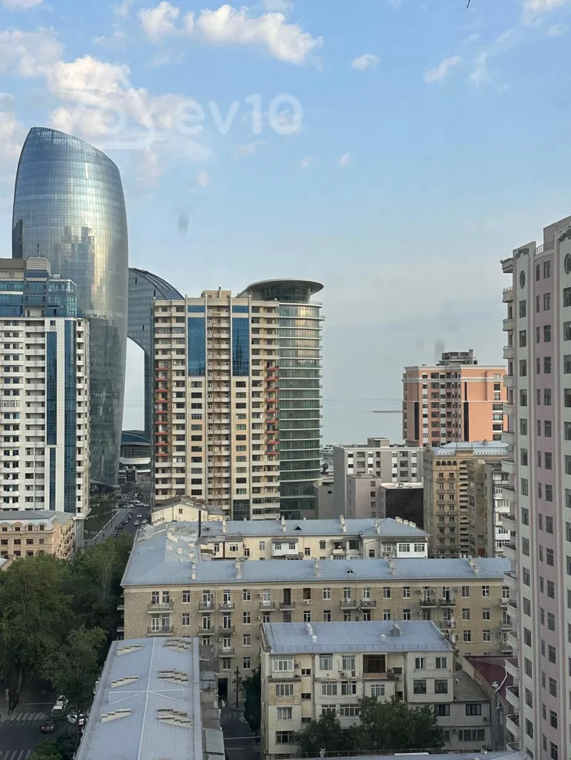 Kirayə verilir 3 otaqlı yeni tikili 195 m² — Bakı, Nəsimi 3 otaq 195.00 m²