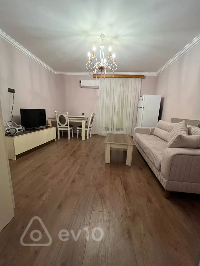 Kirayə verilir 2 otaqlı köhnə tikili 35 m² — Bakı, Nərimanov 2 otaq 35.00 m²
