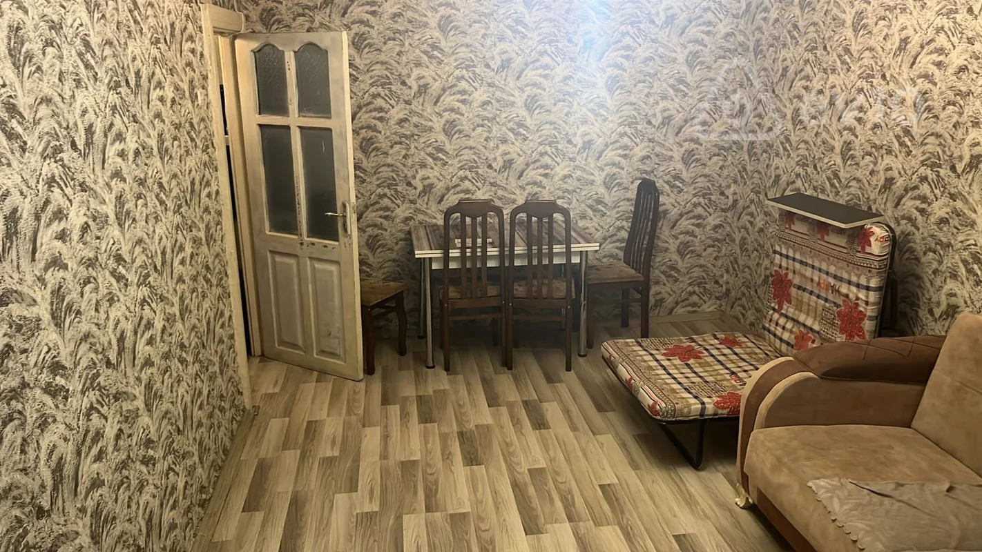 Kirayə verilir 1 otaqlı köhnə tikili 35 m² — Bakı, Nizami 1 otaq 35.00 m²