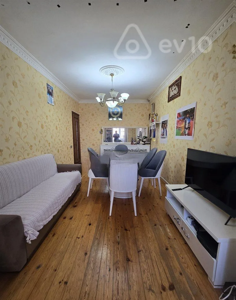 Satılır 3 otaqlı köhnə tikili 80 m² — Bakı, Suraxanı 3 otaq 80.00 m²