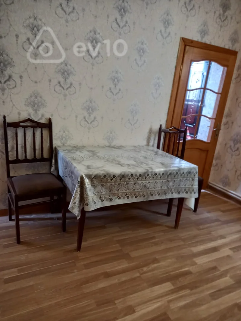 Kirayə verilir 2 otaqlı həyət evi 65 m² — Bakı, Səbail 2 otaq 65.00 m²