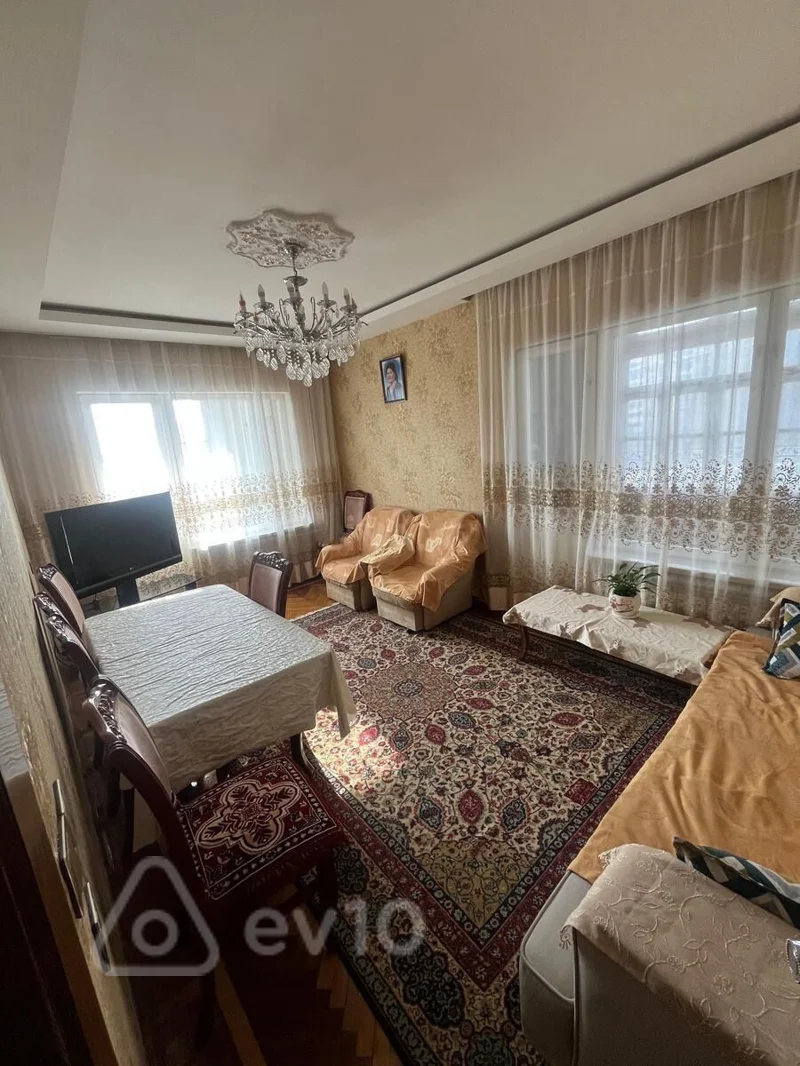 Satılır 4 otaqlı köhnə tikili 100 m² — Bakı, Binəqədi 4 otaq 100.00 m²
