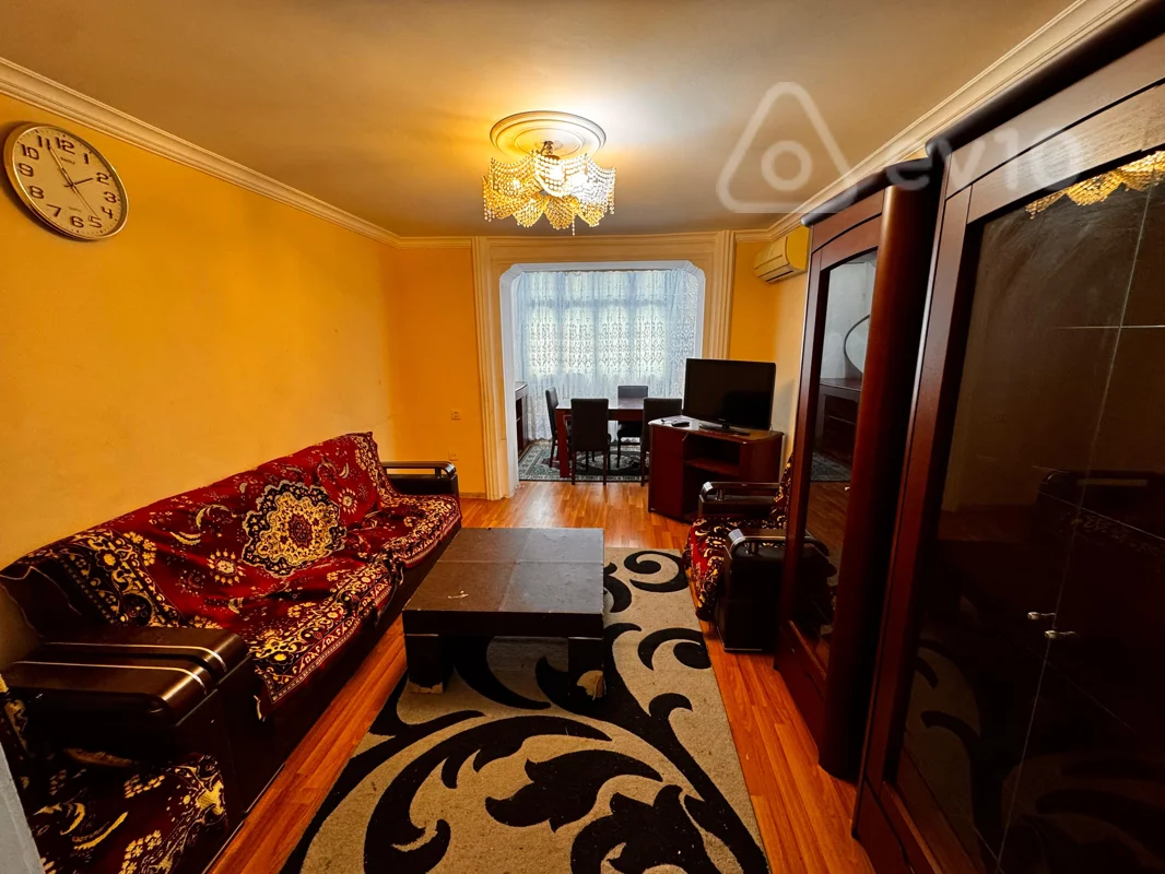 Kirayə verilir 3 otaqlı köhnə tikili 60 m² — Bakı, Nizami 3 otaq 60.00 m²