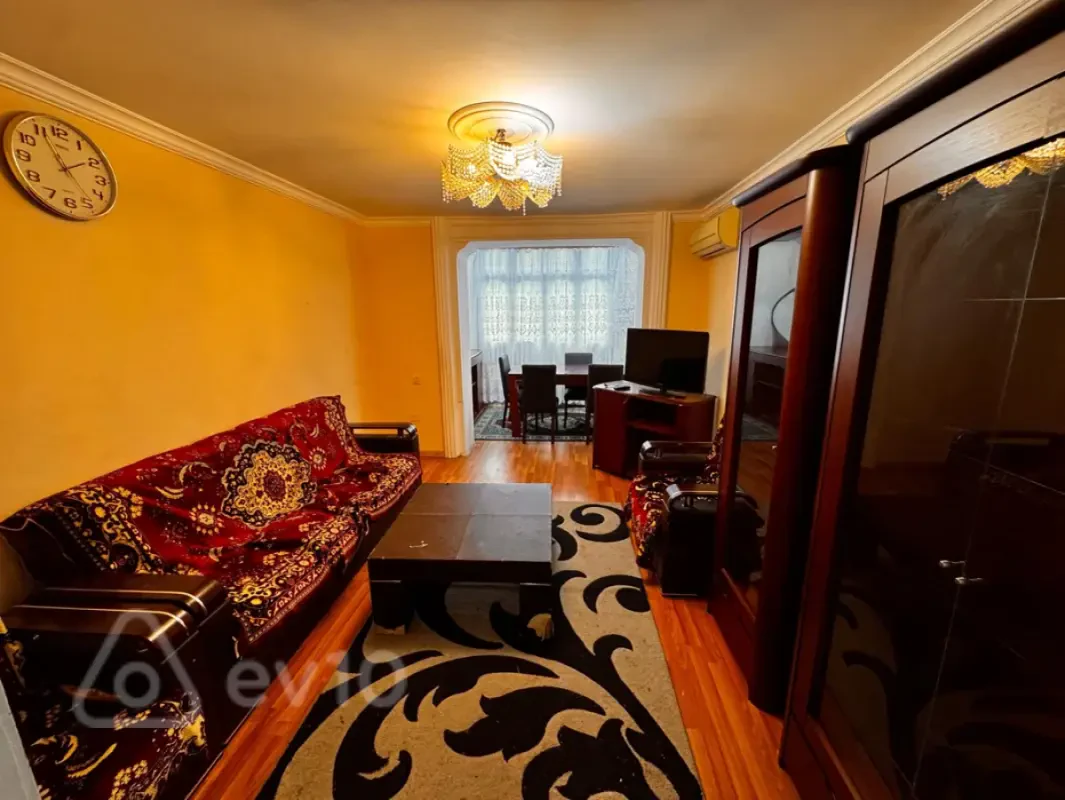 Kirayə verilir 3 otaqlı köhnə tikili 65 m²