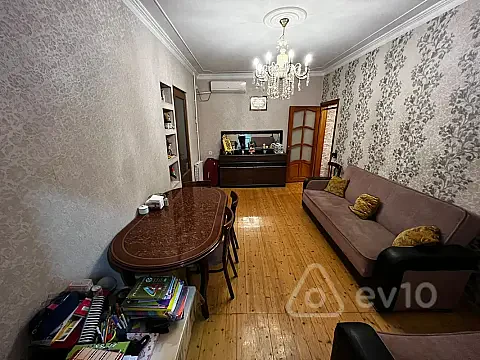 Satılır 2 otaqlı köhnə tikili 50 m² — Bakı, Binəqədi 2 otaq 50.00 m²