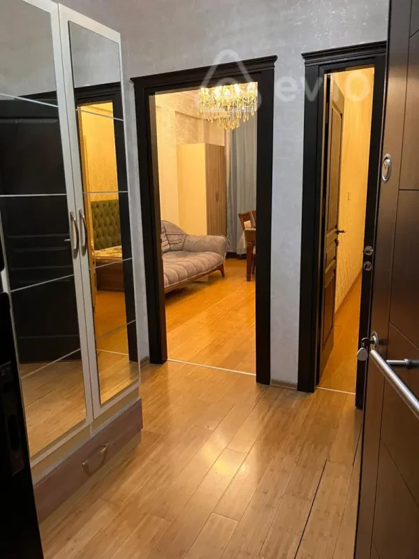 Kirayə verilir 2 otaqlı yeni tikili 50 m²