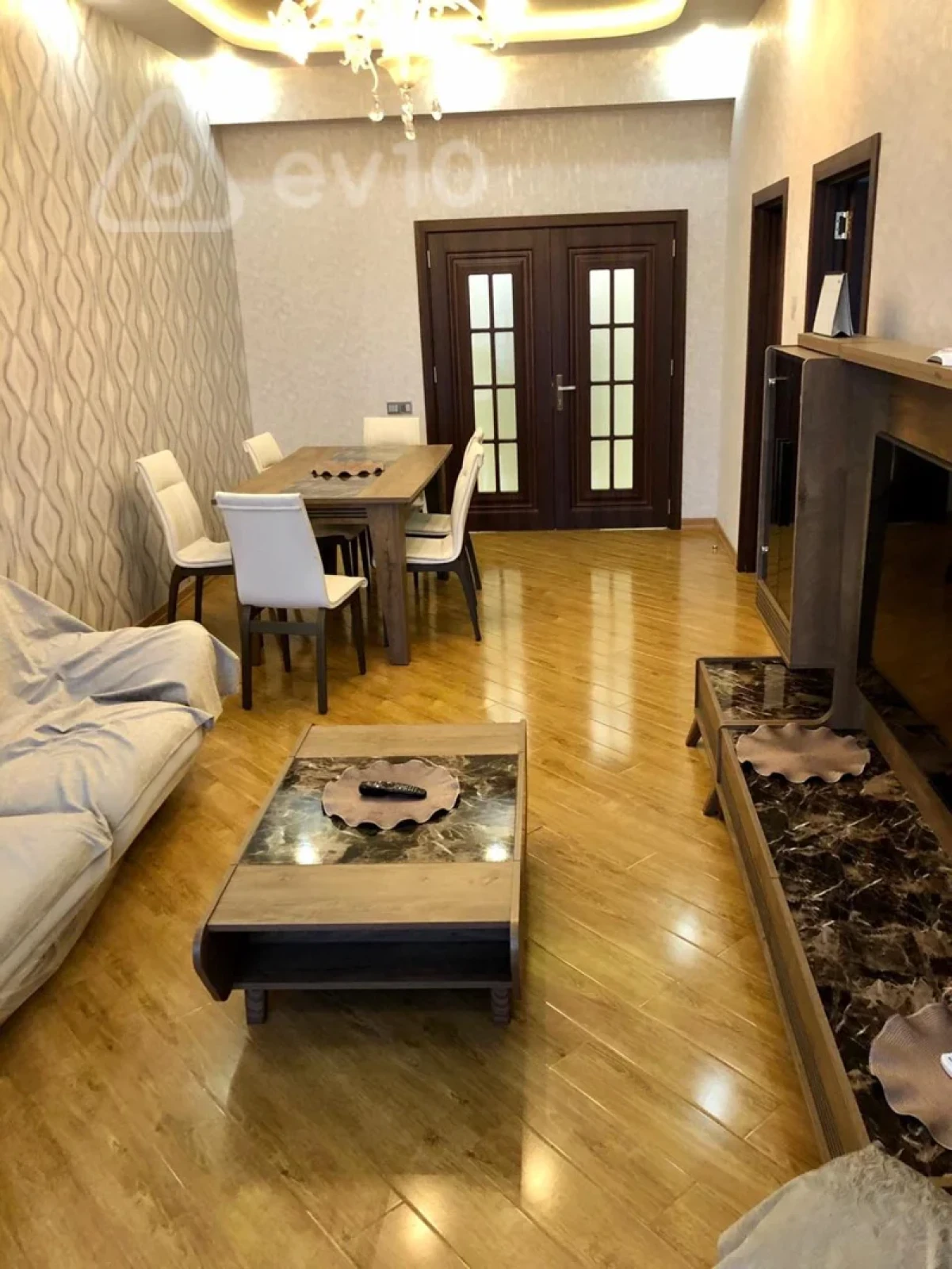 Kirayə verilir 2 otaqlı yeni tikili 70 m²