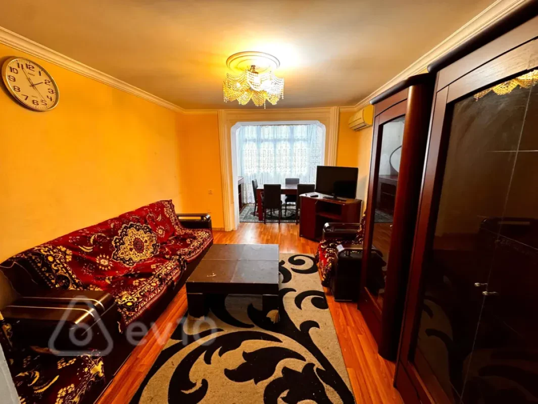 Kirayə verilir 3 otaqlı köhnə tikili 70 m²