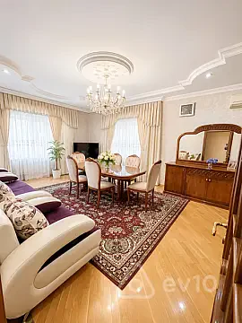 Kirayə verilir 3 otaqlı yeni tikili 145 m² — Bakı, Nəsimi 3 otaq 145.00 m²