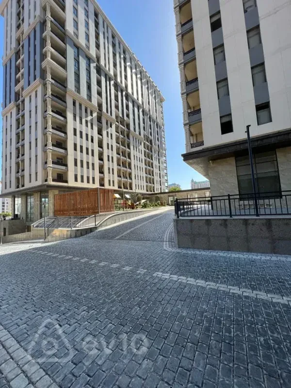 Kirayə verilir 2 otaqlı yeni tikili 57 m²