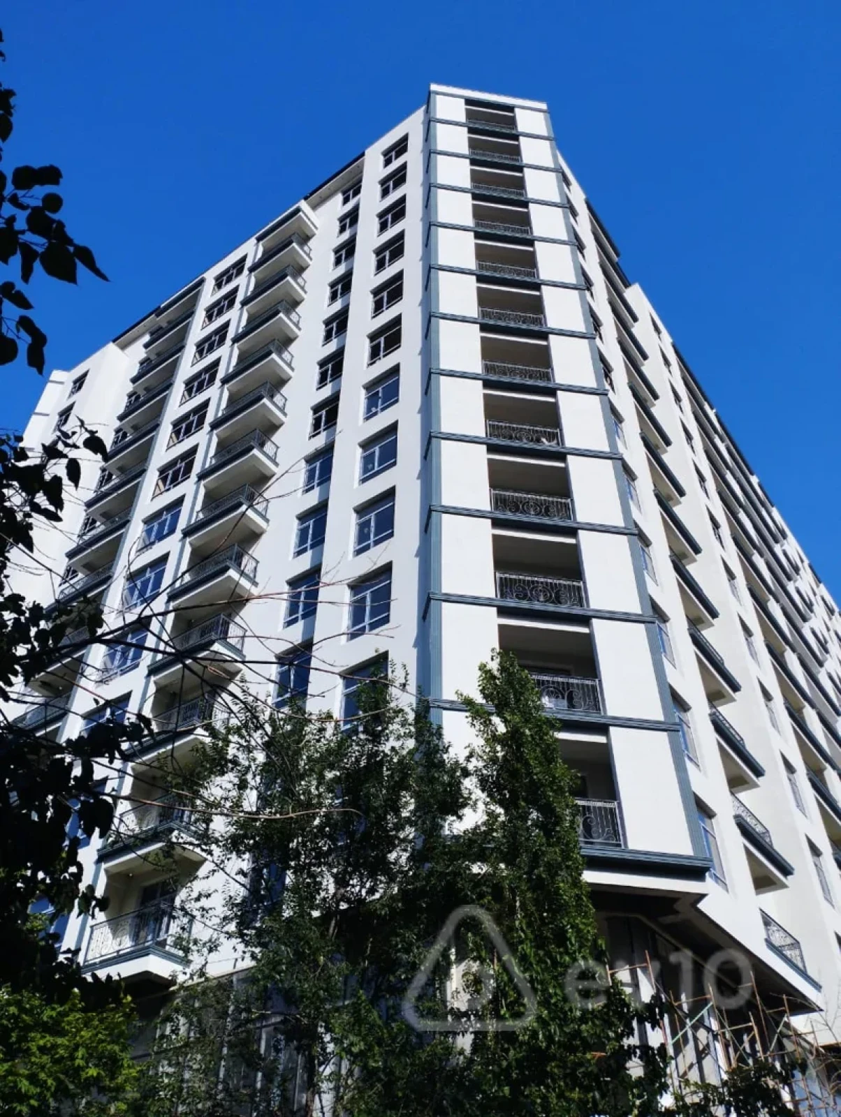 Satılır 4 otaqlı yeni tikili 196 m²