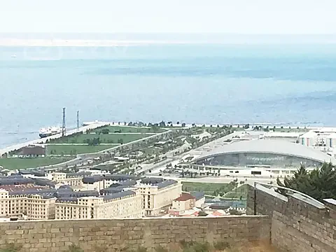 Kirayə verilir 6 otaqlı həyət evi 450 m² — Bakı, Səbail 6 otaq 450.00 m²