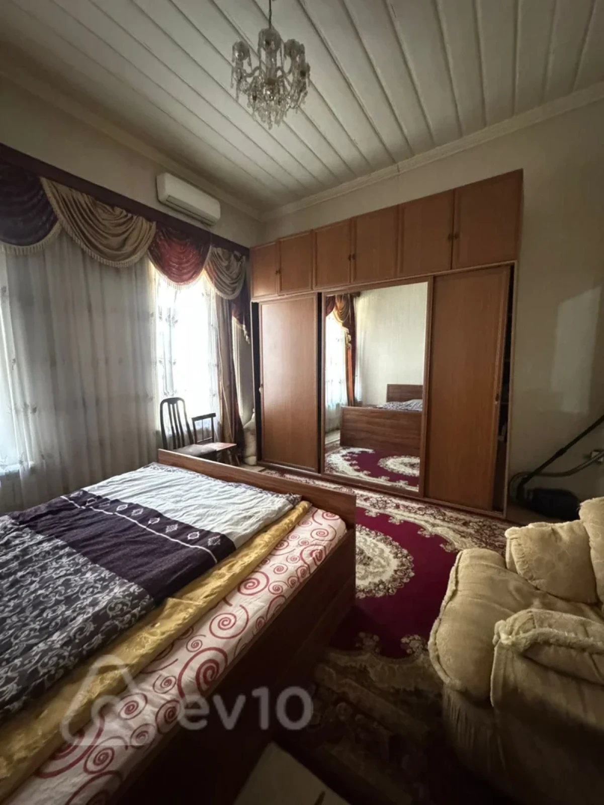 Kirayə verilir 2 otaqlı köhnə tikili 50 m²