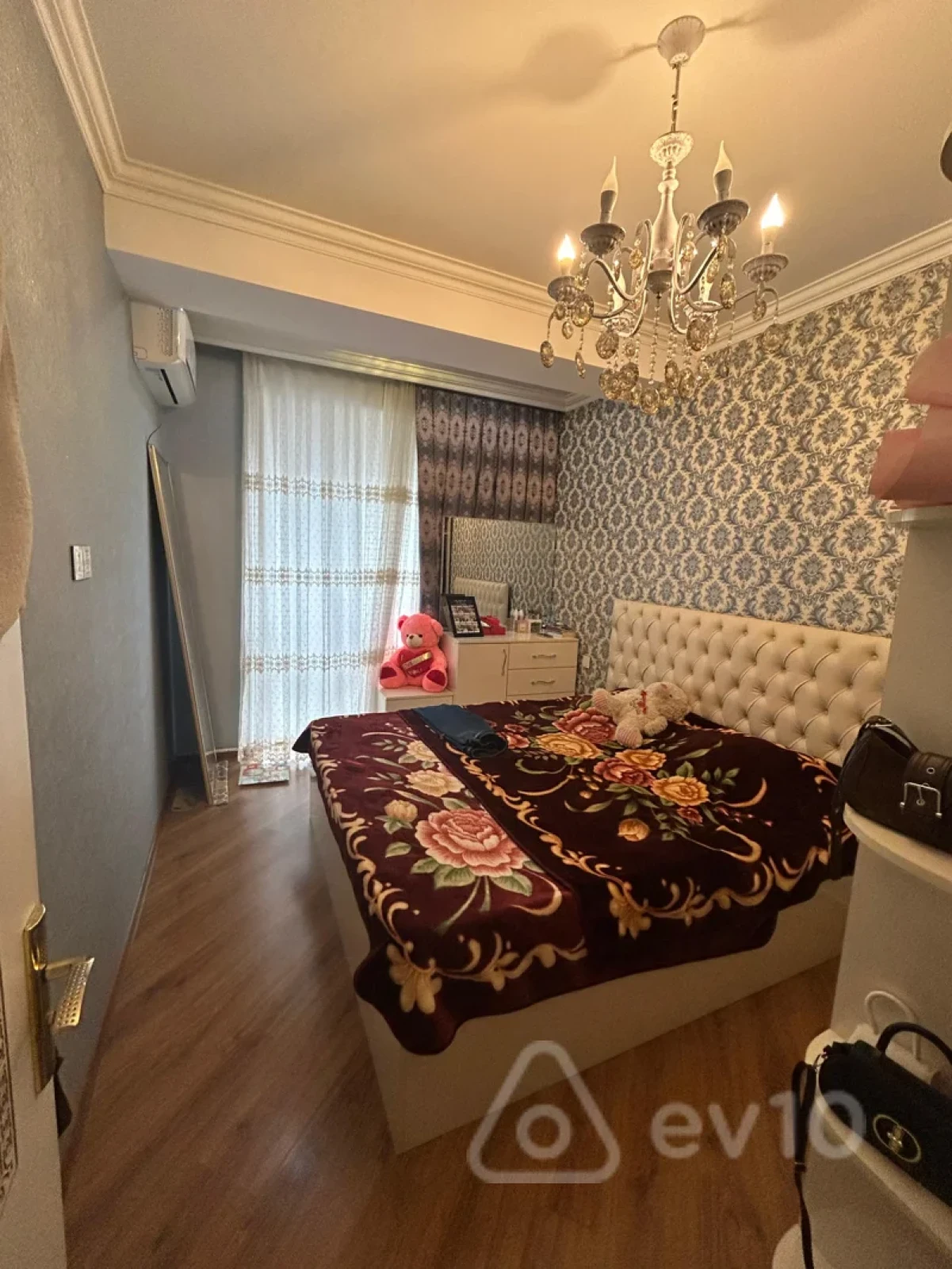 Kirayə verilir 2 otaqlı yeni tikili 60 m²