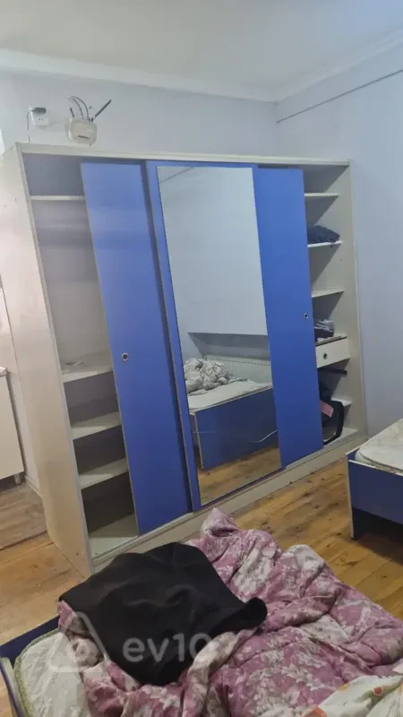 Kirayə verilir 2 otaqlı həyət evi 55 m²