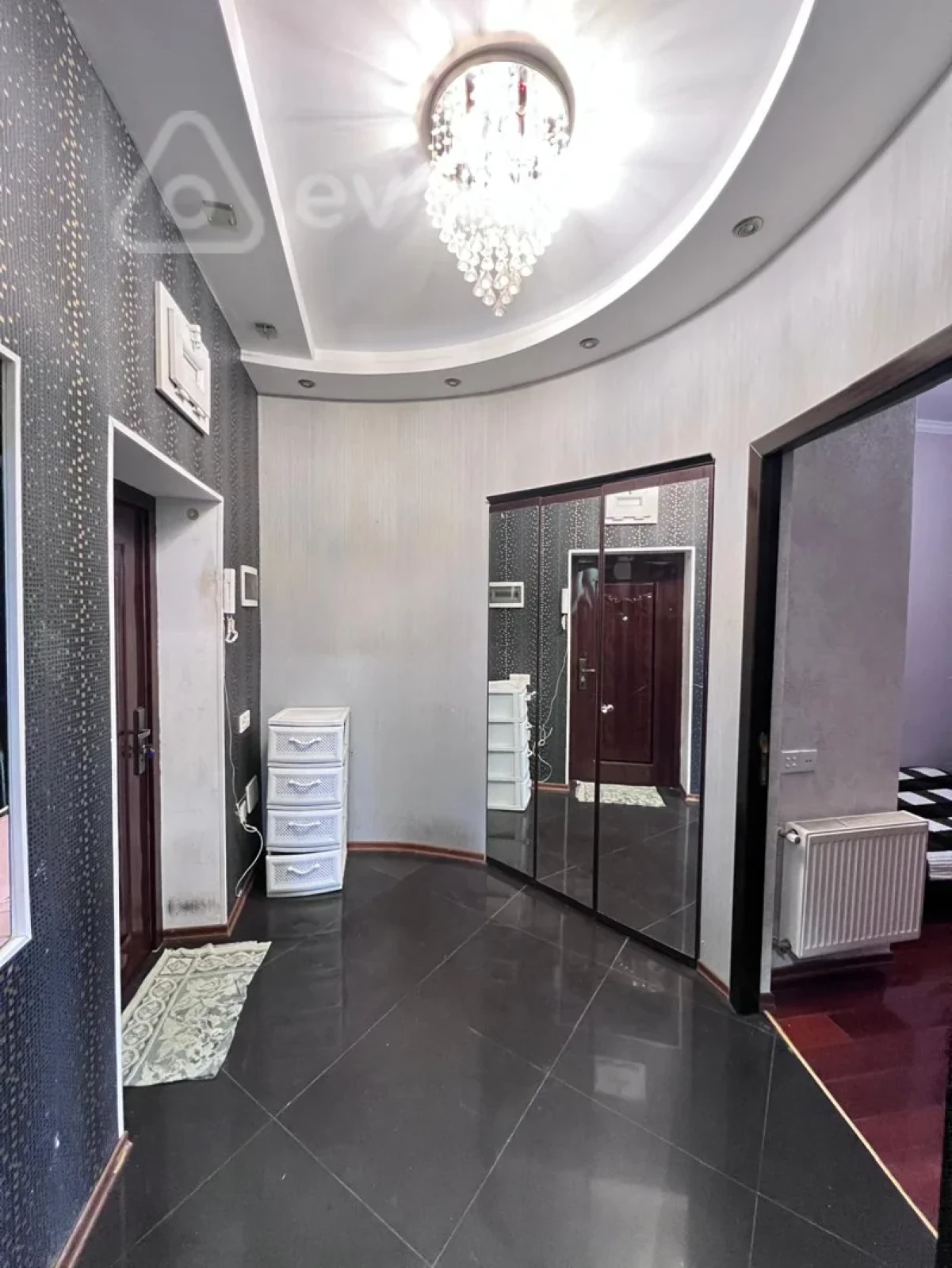Kirayə verilir 3 otaqlı yeni tikili 70 m²