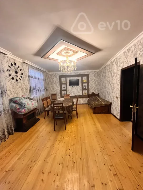 Satılır 4 otaqlı həyət evi 120 m²