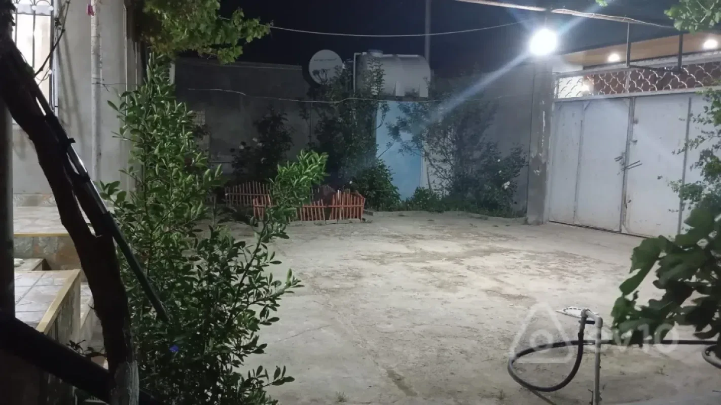 Satılır 3 otaqlı həyət evi 5 m²