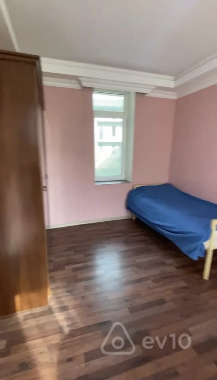 Kirayə verilir 2 otaqlı köhnə tikili 55 m²
