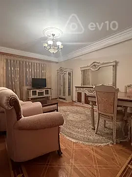 Kirayə verilir 4 otaqlı köhnə tikili 100 m² — Bakı, Nəsimi 4 otaq 100.00 m²