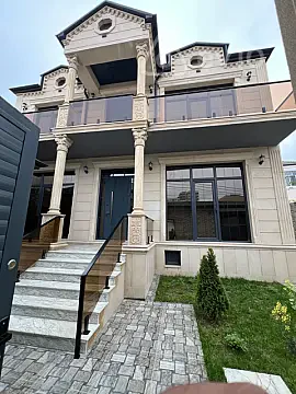Satılır 5 otaqlı həyət evi 200 m² — Bakı, Suraxanı 5 otaq 200.00 m²
