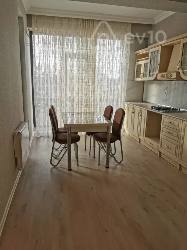 Kirayə verilir 2 otaqlı yeni tikili 95 m²