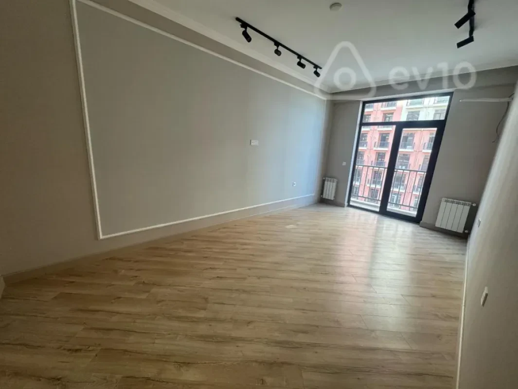 Satılır 3 otaqlı yeni tikili 95 m²