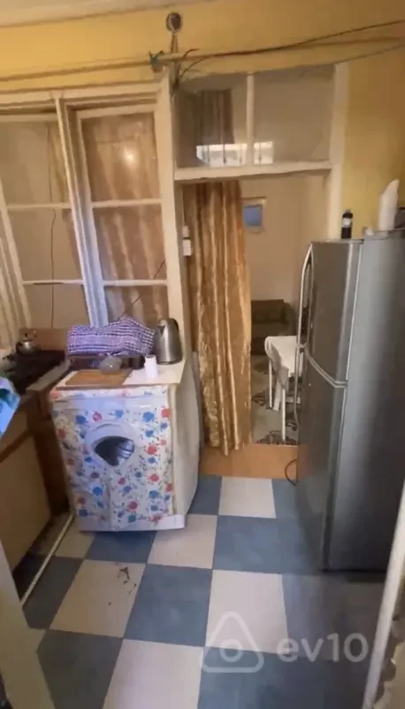 Kirayə verilir 1 otaqlı həyət evi 16 m²