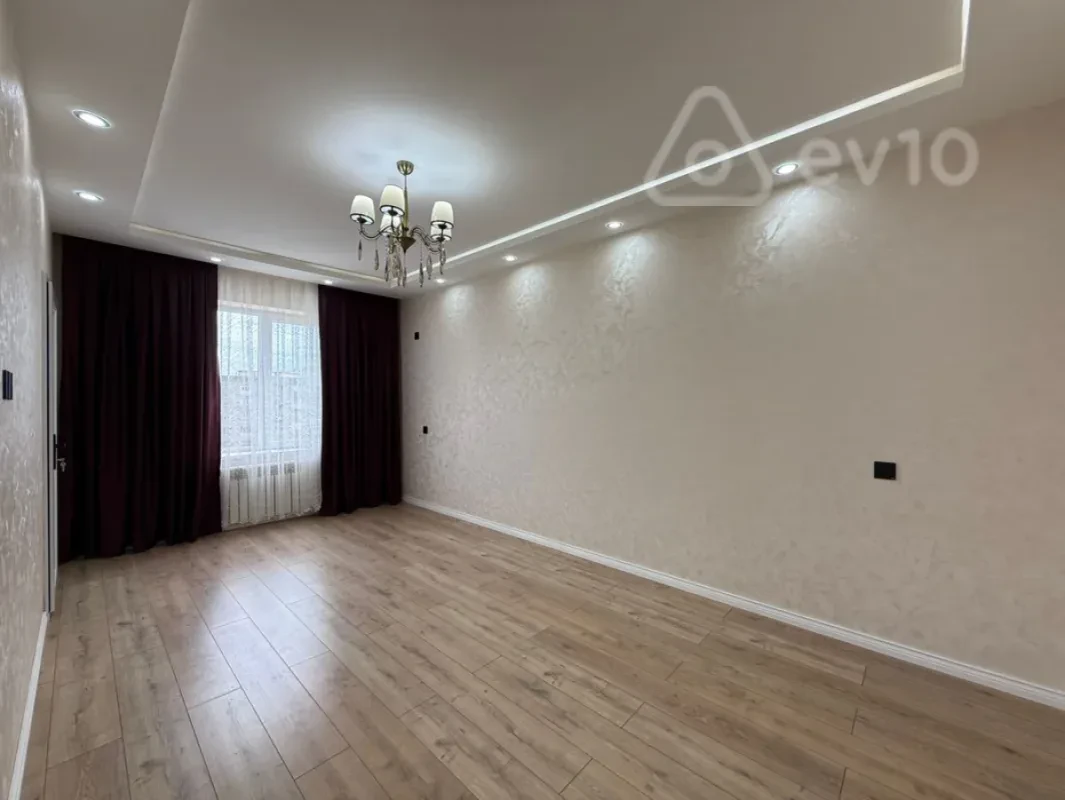 Satılır 3 otaqlı köhnə tikili 60 m²