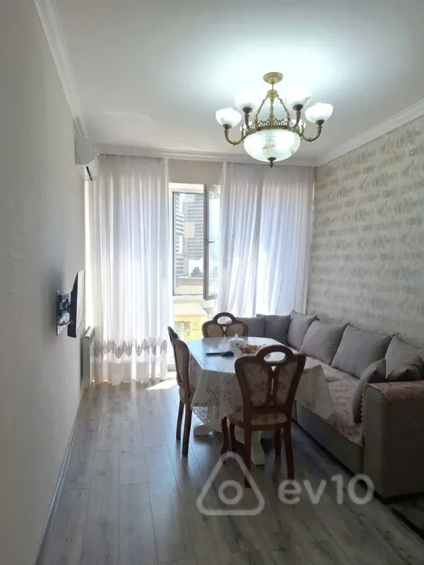 Satılır 2 otaqlı yeni tikili 50 m²