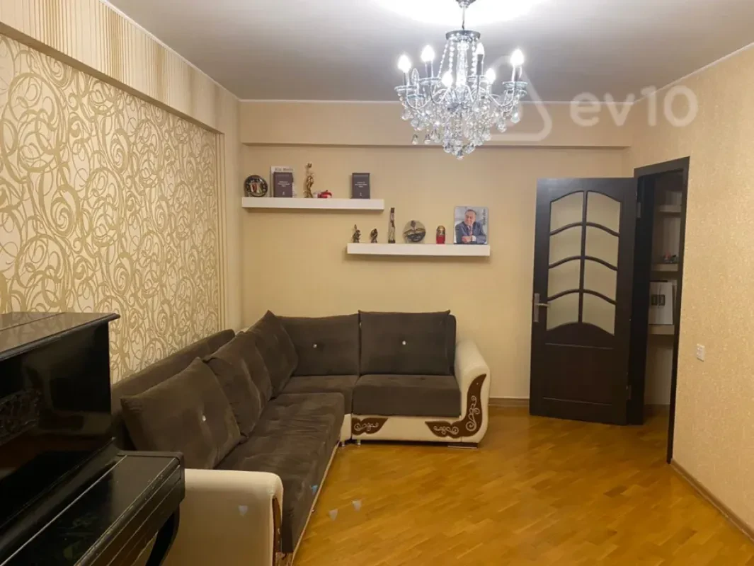 Kirayə verilir 2 otaqlı yeni tikili 60 m²