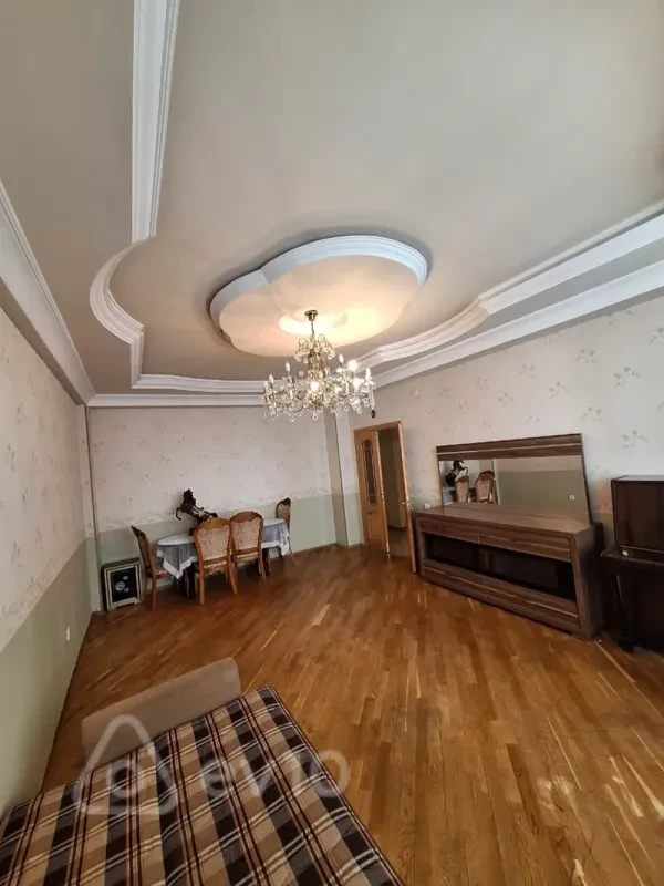 Kirayə verilir 3 otaqlı yeni tikili 130 m²