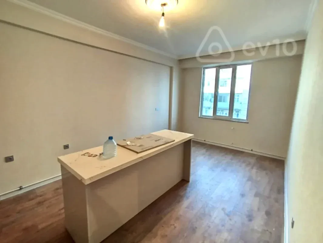 Kirayə verilir 3 otaqlı yeni tikili 75 m²