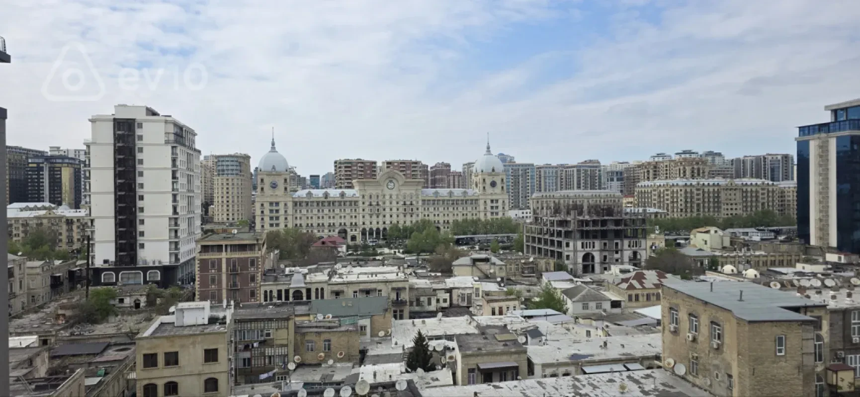 Kirayə verilir 4 otaqlı yeni tikili 160 m²
