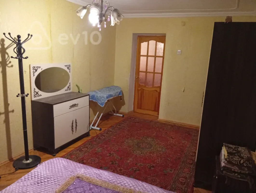 Kirayə verilir 3 otaqlı köhnə tikili 65 m²