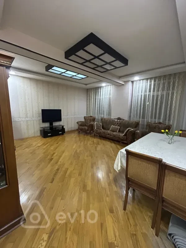 Satılır 3 otaqlı yeni tikili 106 m²
